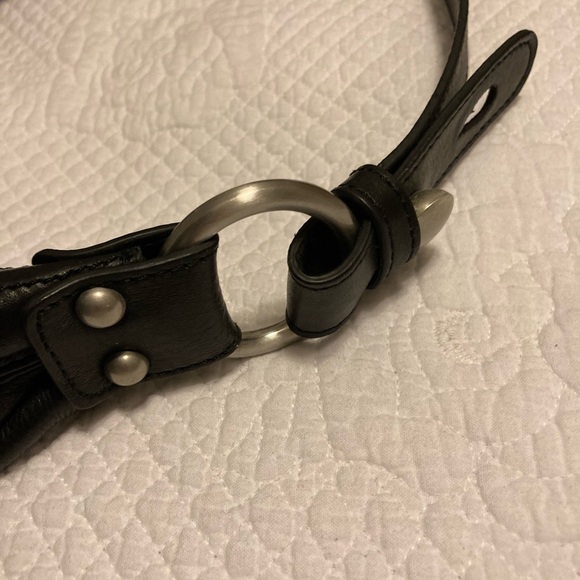 HOBO Classic Black Leather Shoulder Bag - Picture 5 of 6